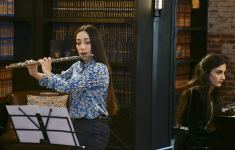 Музыка среди книг – подарок от юных талантов (ФОТО)