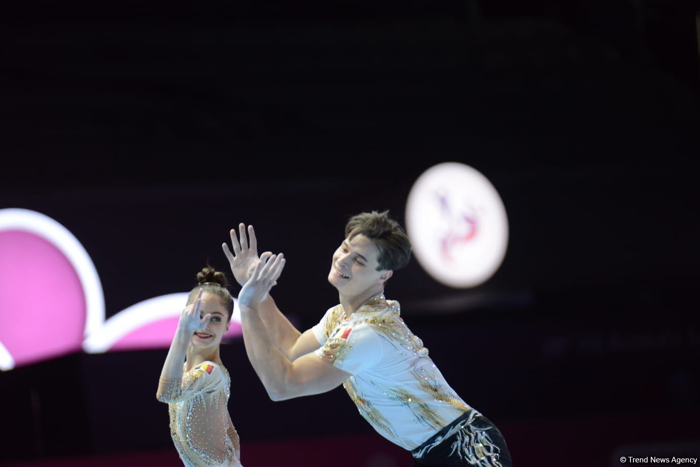 В Баку продолжаются соревнования первого дня 28-го Чемпионата мира по акробатической гимнастике (ФОТО)