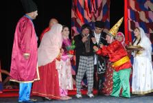 Путешествие из Сумгайыта в Париж - приключения Мусье Жордана (ФОТО)