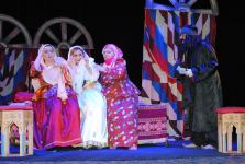 Путешествие из Сумгайыта в Париж - приключения Мусье Жордана (ФОТО)