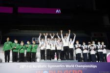 В Баку прошла церемония награждения победителей ЧМ по акробатической гимнастике в командном зачете (ФОТО)