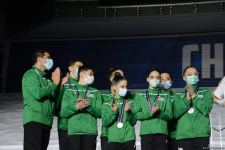 В Баку прошла церемония награждения победителей ЧМ по акробатической гимнастике в командном зачете (ФОТО)