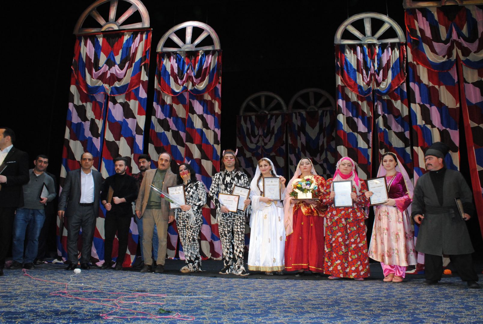 Путешествие из Сумгайыта в Париж - приключения Мусье Жордана (ФОТО)