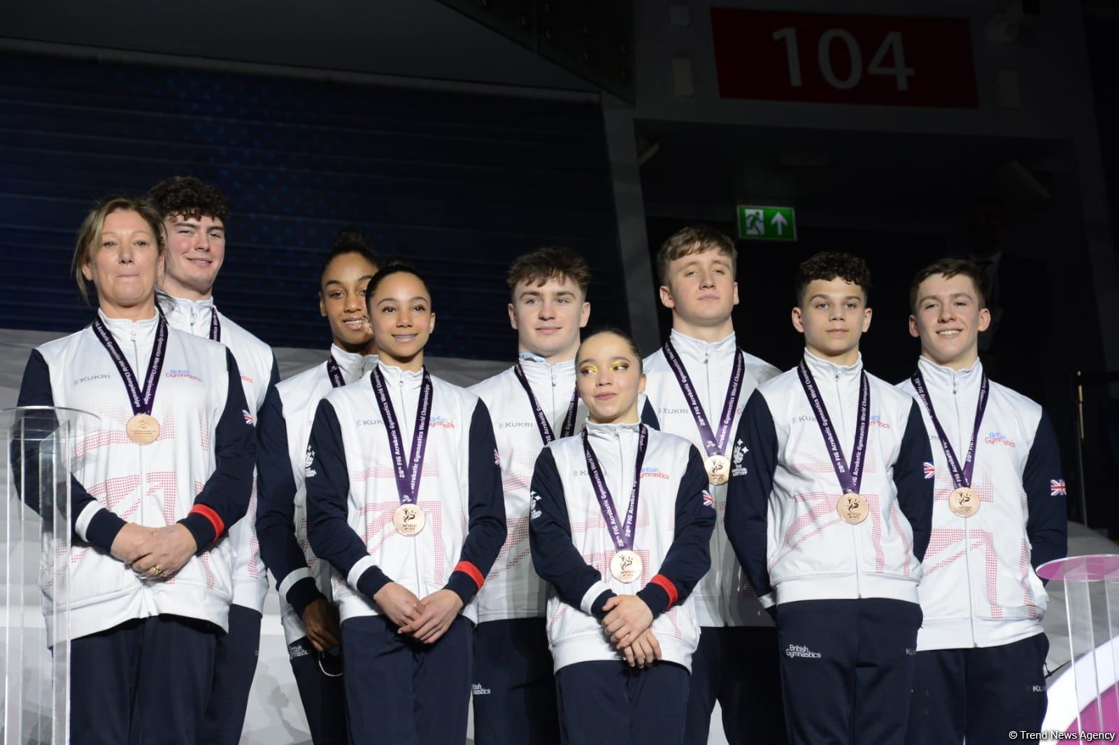 В Баку прошла церемония награждения победителей ЧМ по акробатической гимнастике в командном зачете (ФОТО)