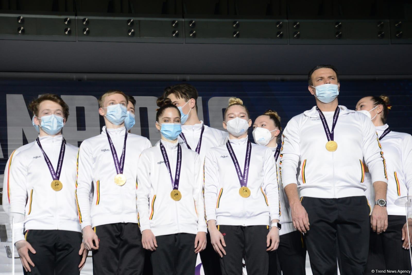 В Баку прошла церемония награждения победителей ЧМ по акробатической гимнастике в командном зачете (ФОТО)