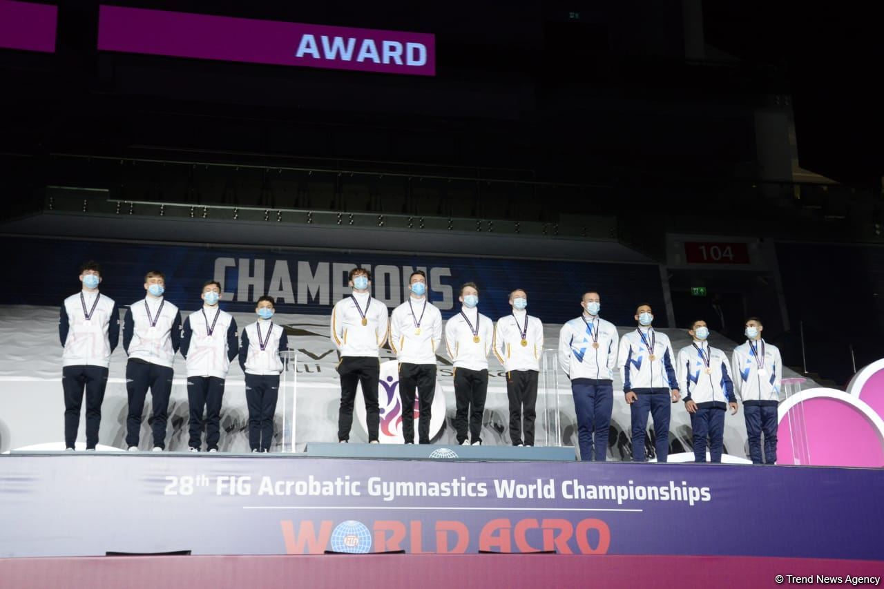 ЧМ в Баку: состоялась церемония награждения победителей среди смешанных пар, женских и мужских групп (ФОТО)