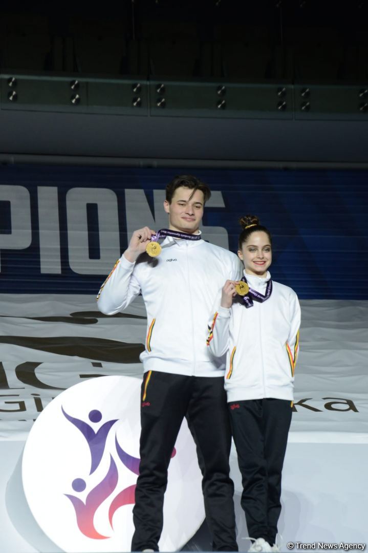 ЧМ в Баку: состоялась церемония награждения победителей среди смешанных пар, женских и мужских групп (ФОТО)