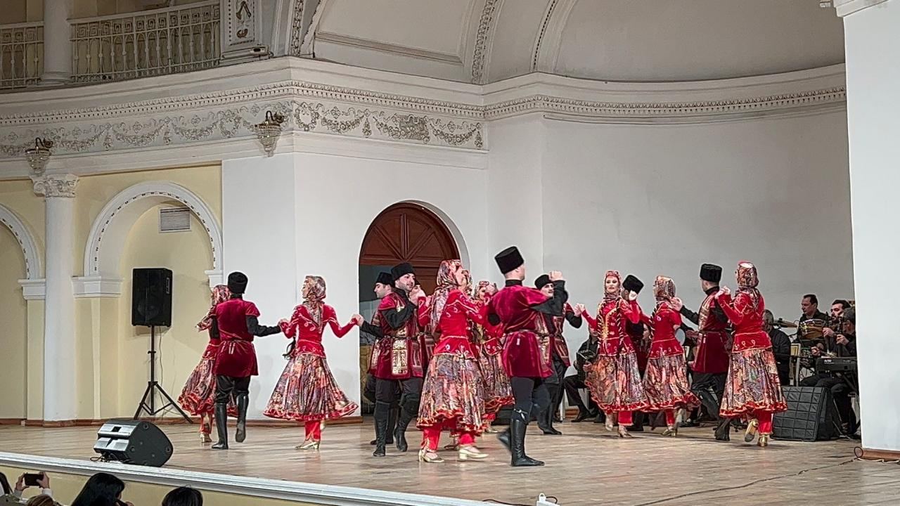 Народные танцы и песни – Новруз в бакинской Филармонии (ФОТО/ВИДЕО)