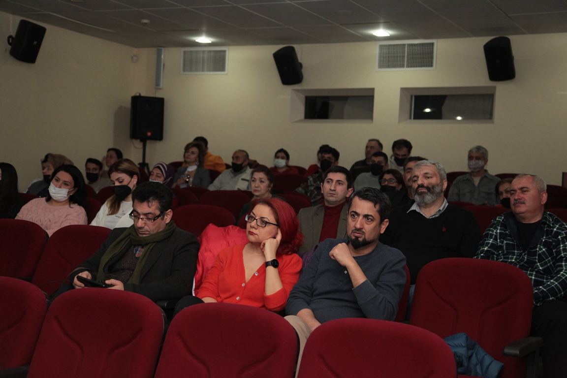 Памяти Айдына Дадашева - в Госфильмофонде показали отреставрированные фильмы "Балабан" и "Əks-səda" (ФОТО/ВИДЕО)