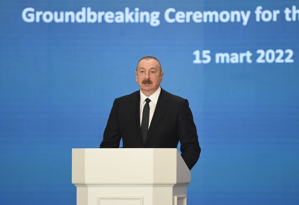 Президент Ильхам Алиев принял участие в церемонии закладки фундамента Гарадагской солнечной электростанции  (ФОТО/ВИДЕО)
