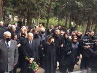 Рустам Ибрагимбеков похоронен на I Аллее почетного захоронения в Баку (ФОТО)