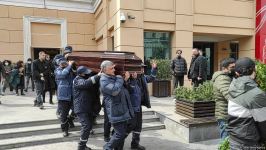 Рустам Ибрагимбеков был личностью 20 и 21 веков - народный писатель Анар (ФОТО)