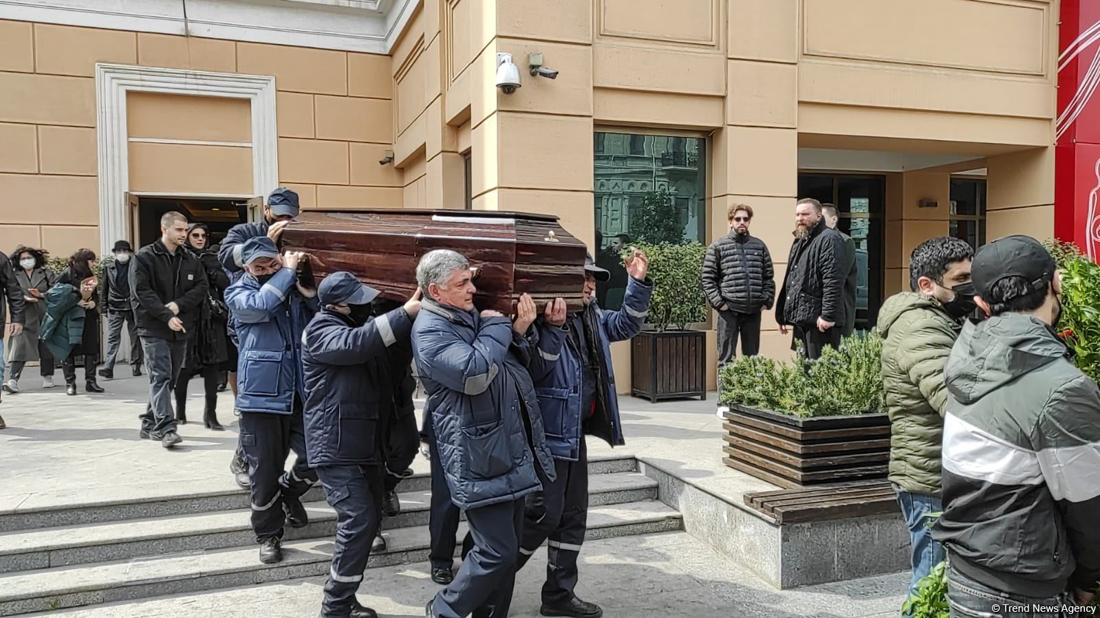 Рустам Ибрагимбеков был личностью 20 и 21 веков - народный писатель Анар (ФОТО)