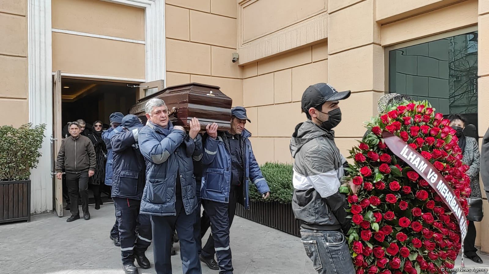 Рустам Ибрагимбеков был личностью 20 и 21 веков - народный писатель Анар (ФОТО)