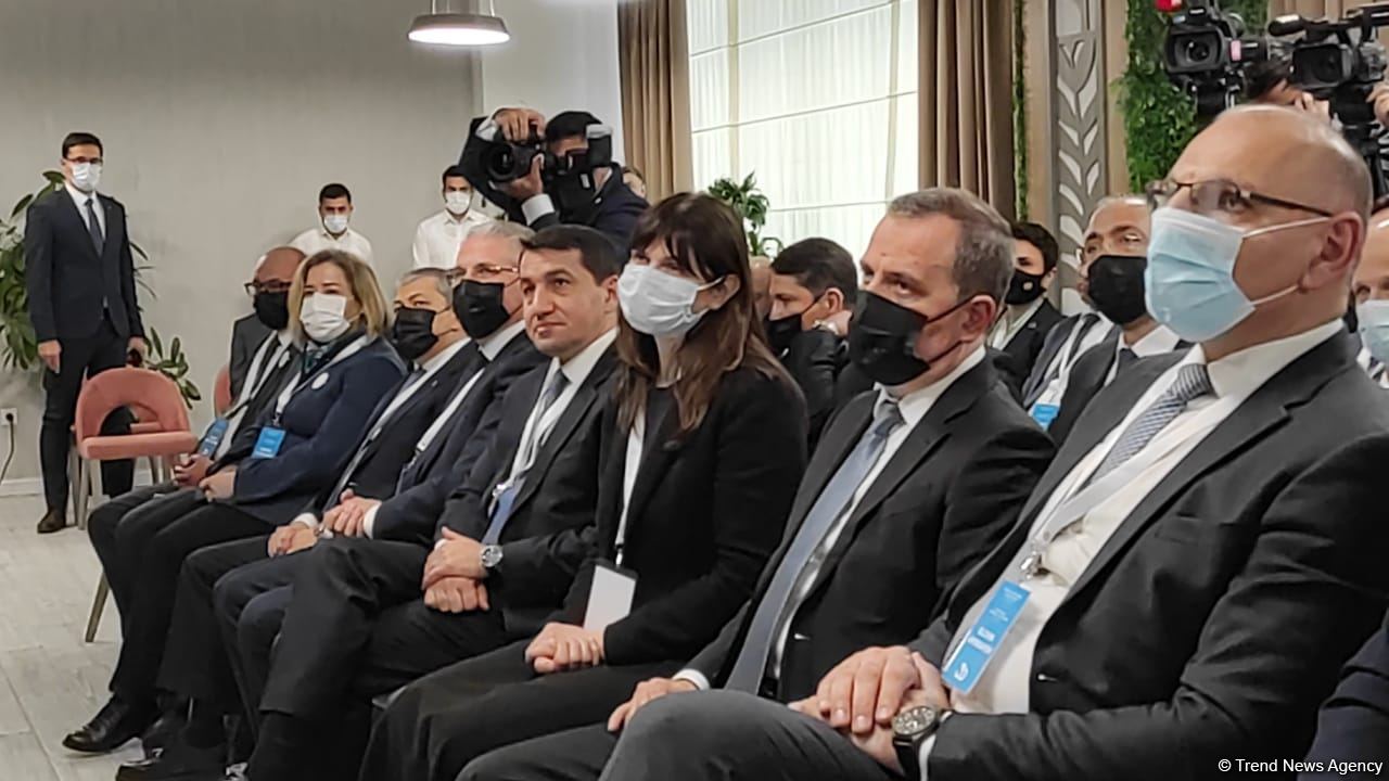 В Шуше презентована почтовая марка, посвященная 30-летию партнерства Азербайджана и ООН (ФОТО)