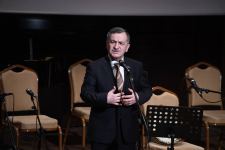 "Хан мугамного мира" - В Международном центре мугама в Баку состоялась презентация книги о выдающемся ханенде (ФОТО)