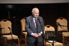 "Хан мугамного мира" - В Международном центре мугама в Баку состоялась презентация книги о выдающемся ханенде (ФОТО)