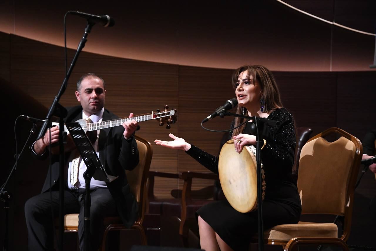 "Хан мугамного мира" - В Международном центре мугама в Баку состоялась презентация книги о выдающемся ханенде (ФОТО)