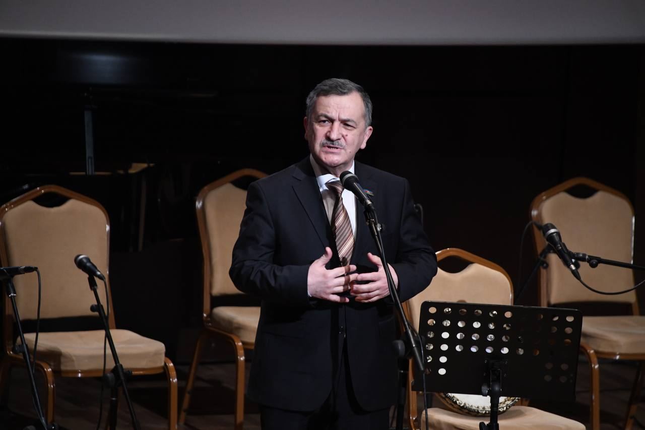 "Хан мугамного мира" - В Международном центре мугама в Баку состоялась презентация книги о выдающемся ханенде (ФОТО)