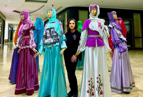 Впервые представлена коллекция Гюльнары Халиловой "Харыбюльбюль" (ФОТО)