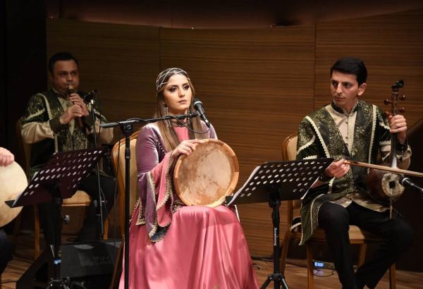 В Международном центре мугама представлено очередное мероприятие в рамка проекта "Вечера мугама" (ФОТО)