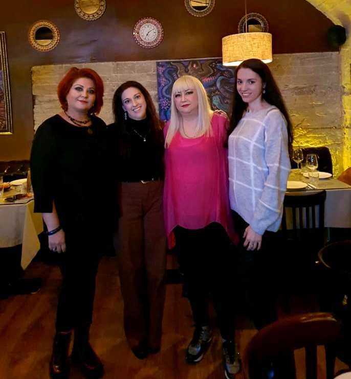 Сокровенное звучание души Нигяр Нариманбековой – единение живописи и поэзии (ФОТО)