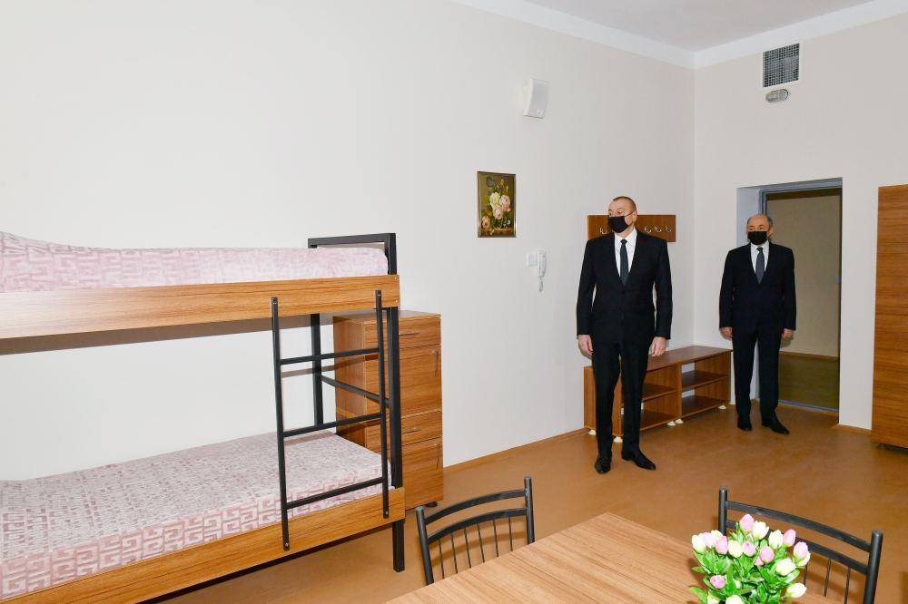 Президент Ильхам Алиев ознакомился с условиями, созданными в новых современных пенитенциарных учреждениях в Баку
 (ФОТО/ВИДЕО)