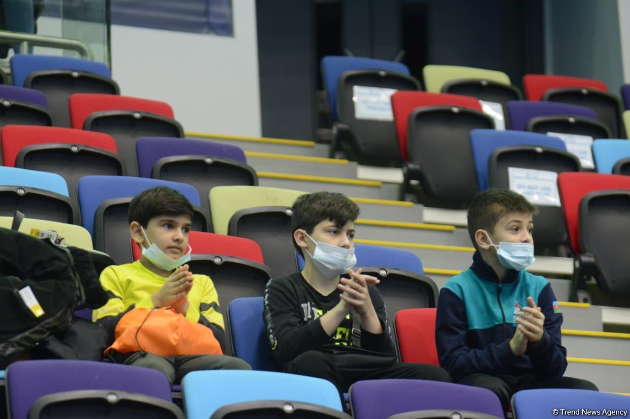 В Баку состоялась торжественная церемония открытия Кубка мира FIG по спортивной гимнастике (ФОТО)