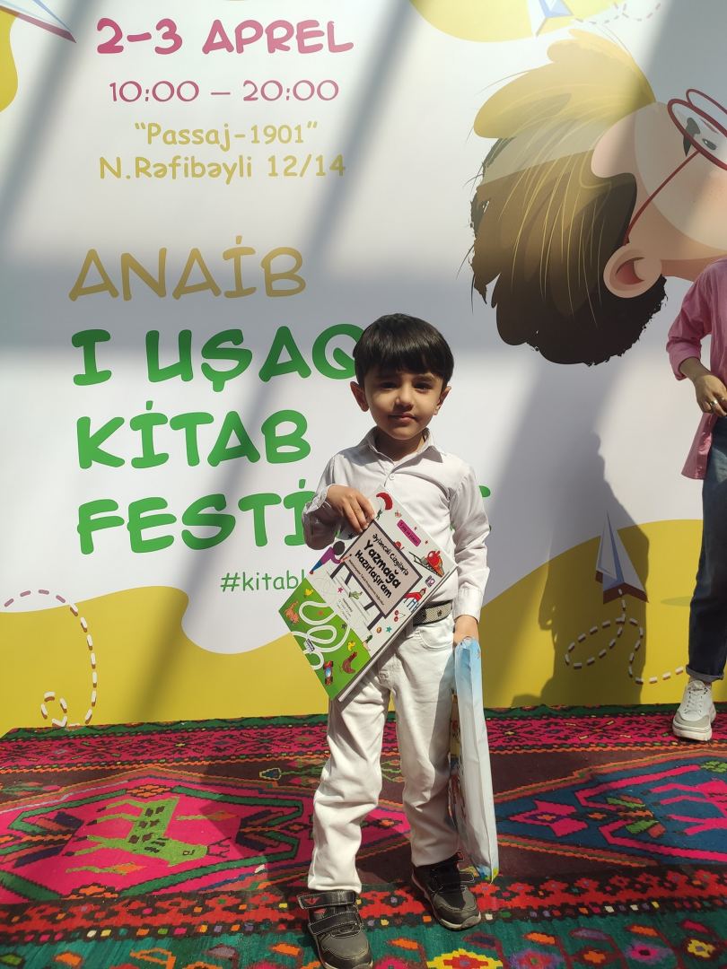 В Баку проходит первый Фестиваль детской книги (ФОТО/ВИДЕО)