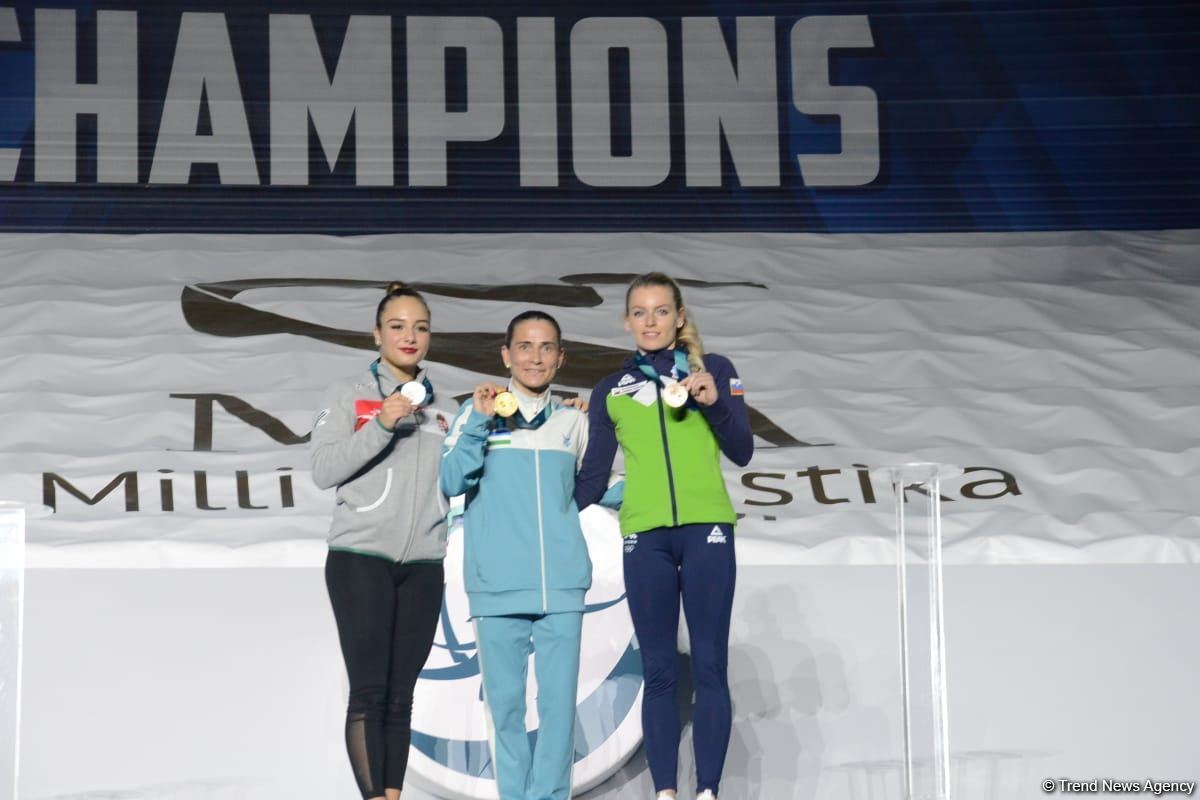 В Баку состоялась церемония награждения победителей Кубка мира FIG по мужской и женской спортивной гимнастике (ФОТО)