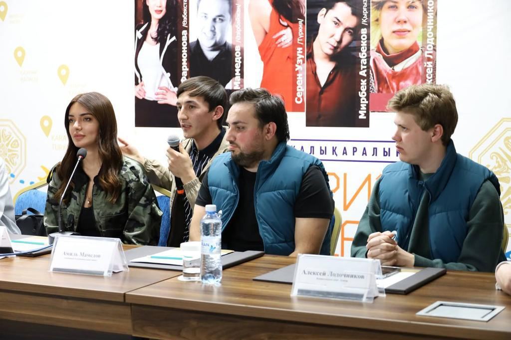 Азербайджанский певец признан самым интеллектуальным в реалити-шоу Туркестана, или История любви с красивой казашкой (ВИДЕО, ФОТО)