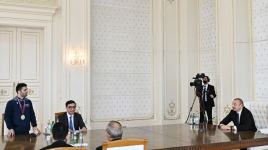 Президент Ильхам Алиев принял членов сборной Азербайджана, участвовавших в чемпионате Европы по борьбе в Венгрии  (ФОТО/ВИДЕО)