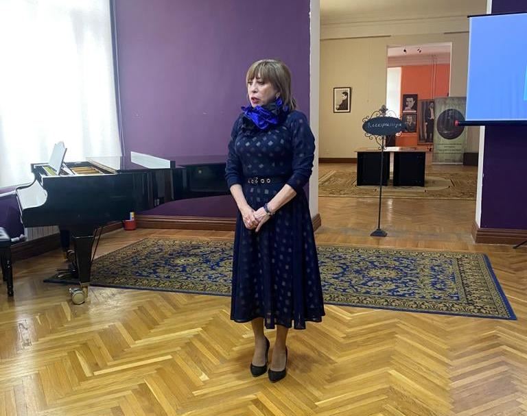 Эта азербайджанская женщина всегда была первой! Отец-сапожник заметил её дар уже в шесть лет…  (ФОТО)