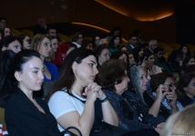 Поэтическое свидание в Баку и разговоры о любви (ФОТО)