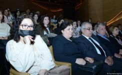 Поэтическое свидание в Баку и разговоры о любви (ФОТО)