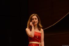 Поэтическое свидание в Баку и разговоры о любви (ФОТО)