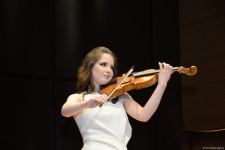 Поэтическое свидание в Баку и разговоры о любви (ФОТО)