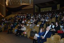 Поэтическое свидание в Баку и разговоры о любви (ФОТО)