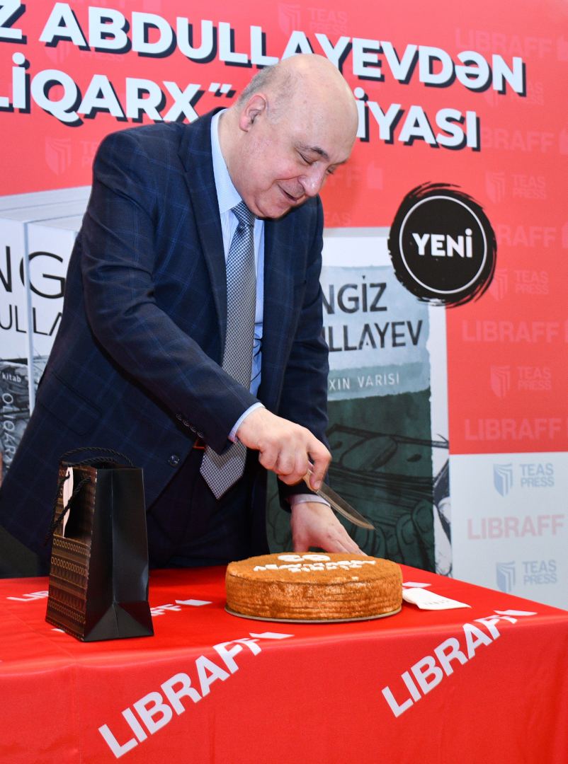 Однажды в Баку… Ринат неожиданно получает фантастическое наследство, и становится олигархом. Что происходит дальше? (ФОТО)