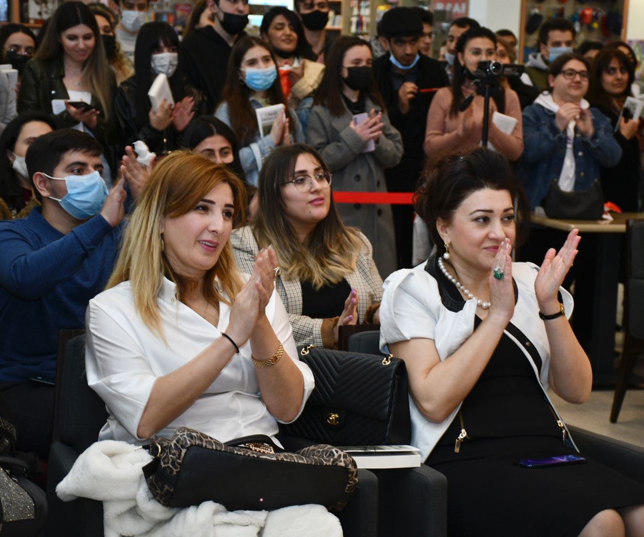 Однажды в Баку… Ринат неожиданно получает фантастическое наследство, и становится олигархом. Что происходит дальше? (ФОТО)