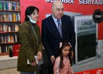 Однажды в Баку… Ринат неожиданно получает фантастическое наследство, и становится олигархом. Что происходит дальше? (ФОТО)