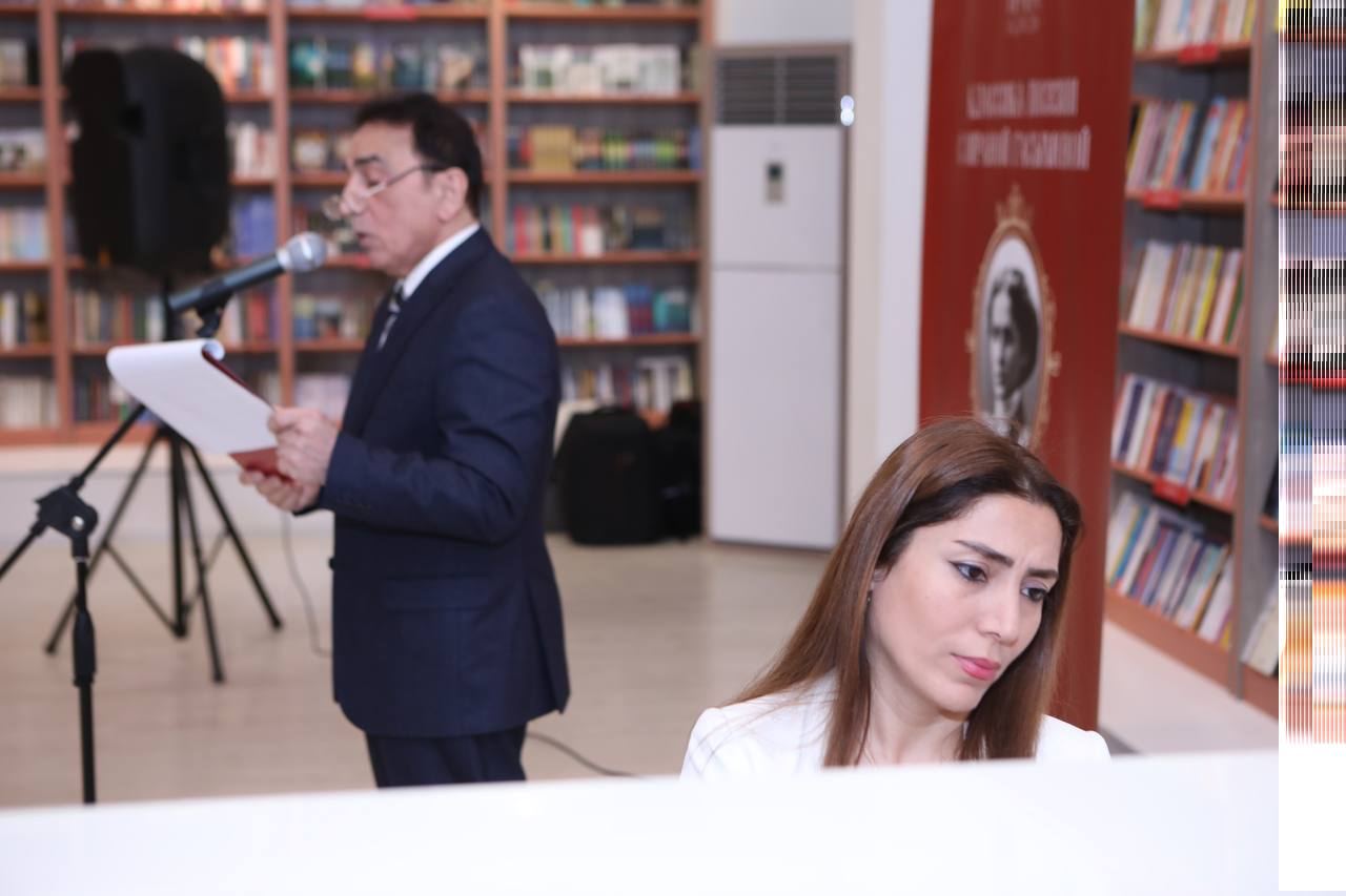 Голос эпохи, совесть поколения… Вдохновленные творчеством в Баку (ФОТО)