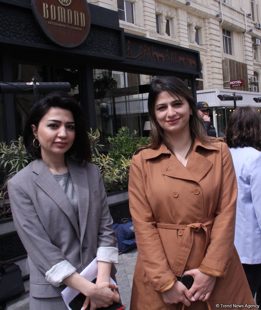 В Баку стартовал проект Təmiz heykəl: представлен маршрут Хуршидбану Натаван - Мирза Фатали Ахундзаде (ФОТО/ВИДЕО)