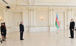 Президент Ильхам Алиев принял верительные грамоты новоназначенного посла Кубы в Азербайджане (ФОТО/ВИДЕО)