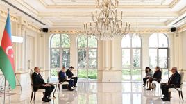 Президент Ильхам Алиев принял верительные грамоты новоназначенного посла Кубы в Азербайджане (ФОТО/ВИДЕО)