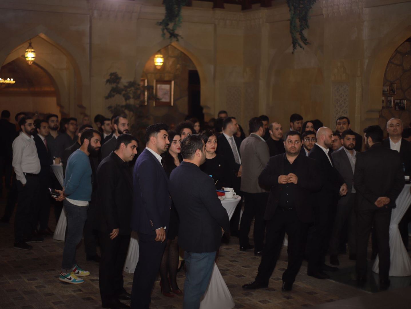В бизнес-клубе Networking Azerbaijan прошла интеллектуальная игра "Гамбит" (ФОТО)