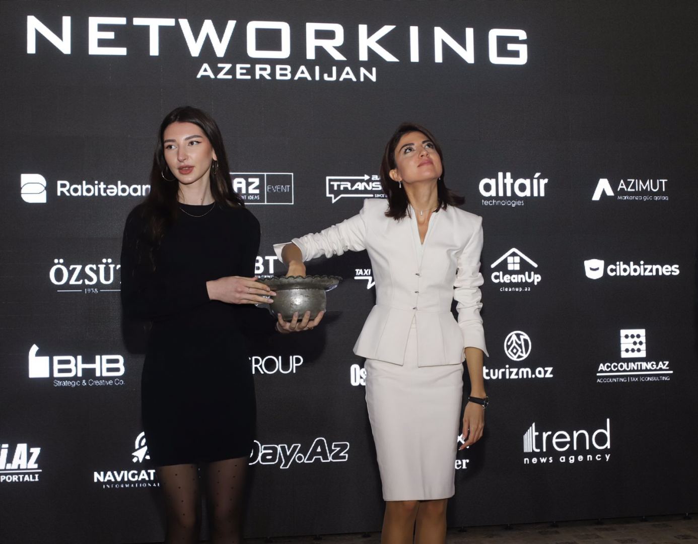 В бизнес-клубе Networking Azerbaijan прошла интеллектуальная игра "Гамбит" (ФОТО)