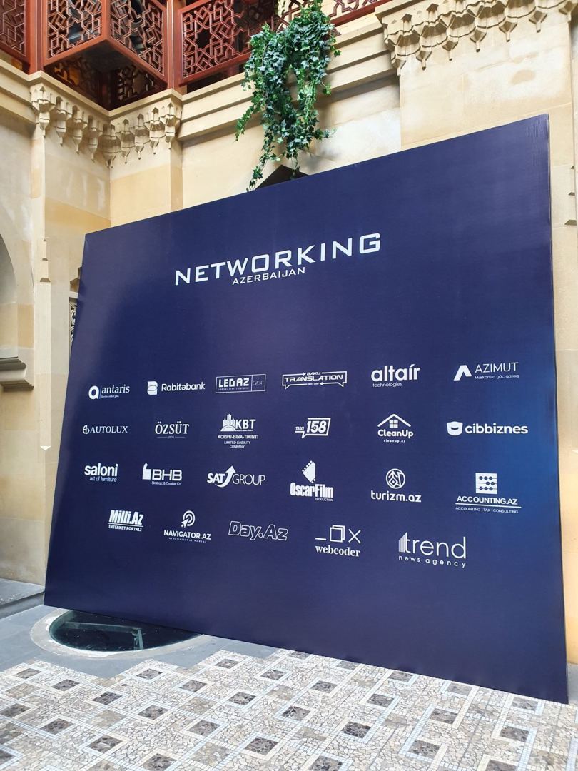 В бизнес-клубе Networking Azerbaijan прошла интеллектуальная игра "Гамбит" (ФОТО)