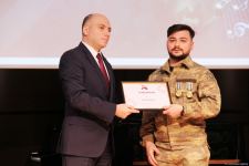 Министр Анар Керимов встретился с деятелями культуры – героями Карабахской войны (ФОТО)