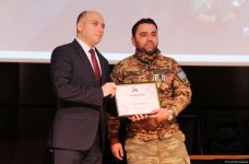 Министр Анар Керимов встретился с деятелями культуры – героями Карабахской войны (ФОТО)